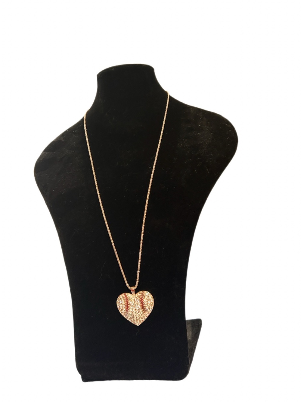 🐈‍⬛Betsey Johnson Rose Gold Heart Pendant Necklace
